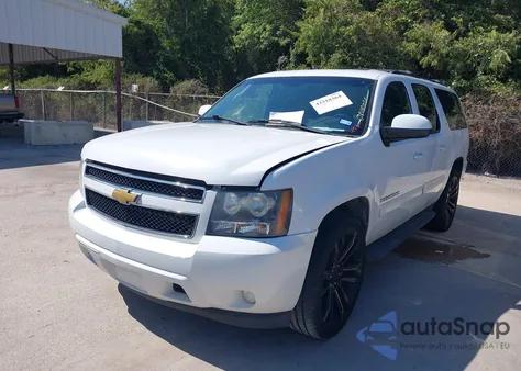 2013 Chevrolet Suburban 1500 Lt from USA, damaged, VIN 1GNSCJE01DR144244